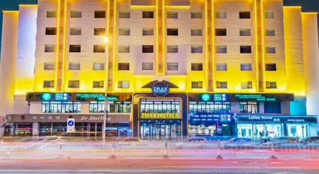 ZMAX HOTELS (Tianjin Five Old Street, Xi Nan Lou, metro station shop), Забронировать Отель Отели Тяньцзинь с парковкой, рядом с Beyou World, Парковка