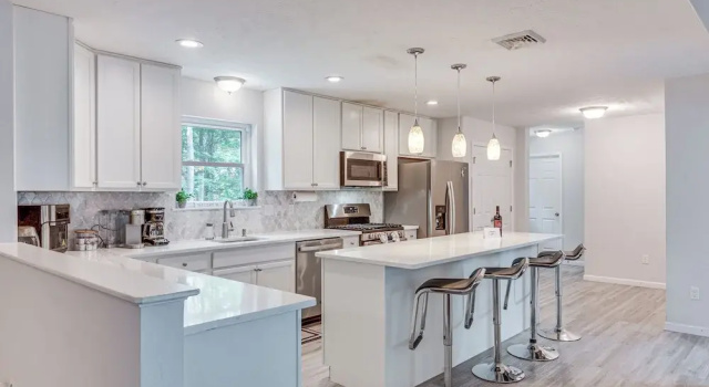 Коттедж с 4 комнатами Walk to Beach: Family-friendly Arrowhead Lake Home