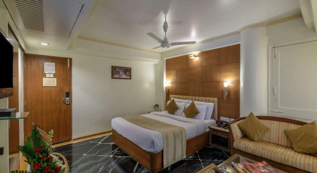 Comfort Inn President, Rezervovat Hotel Hotely v Gujarat s parkováním, Parkování