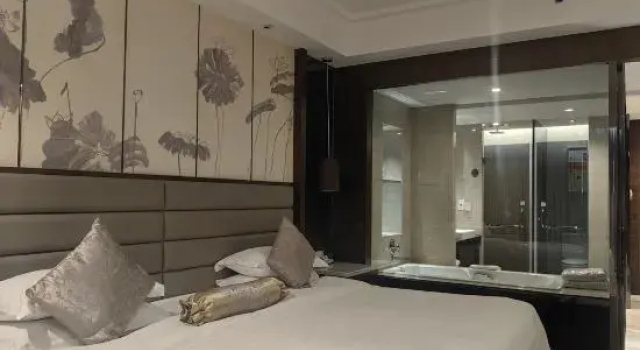 Двухместный номер Deluxe Huaian Jinling Hotel