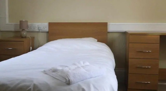 Windmill House Hostel, Rezervasyon Pansiyon / Hostel Merseyside hosteller, Pansiyon / Hostel