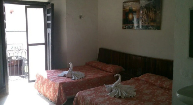 Hotel Sol Colonial, Varaa Hotelli Valladolid Jukatan