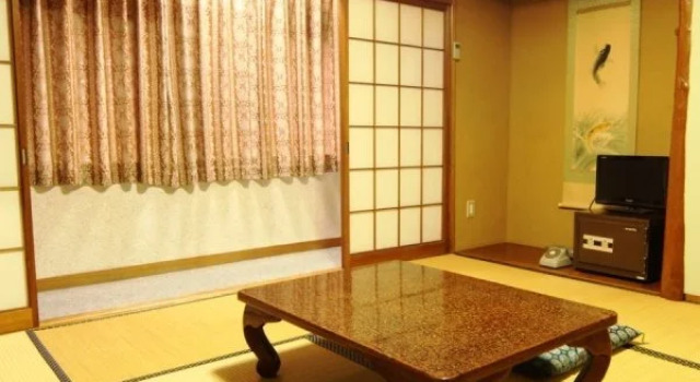 Gamadagawaso, Rezervasyon Otel Takayama 