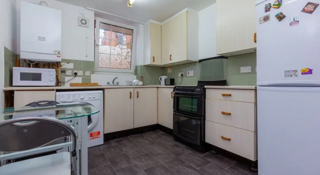 Whitman House - Deluxe Guest Room 2, Забронировать Гостевой дом Гостевые дома Лондона, рядом с Trinity Green Almshouses, Гостевой дом