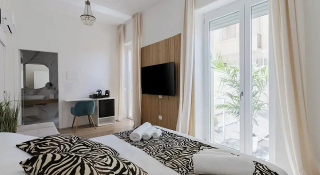 Номер Standard New Elegance Suites Guesthouse