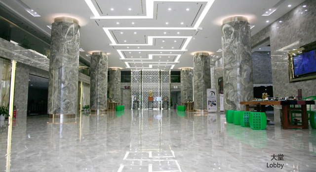 Eastone Vegetarian Culture Hotel, Boek Hotel Hotels in Guangdong met parkeren, Parkeren