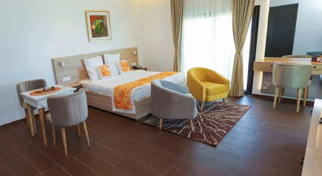 Amazing Grace Hotel