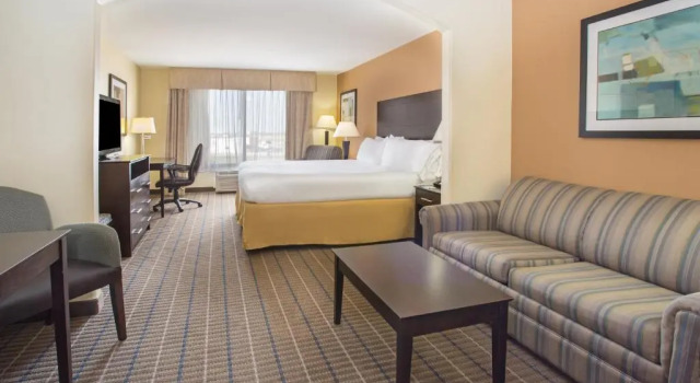 Люкс Holiday Inn Express and Suites Hotel - Pauls Valley by IHG