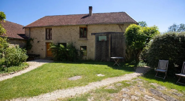 L'Écurie Villa, Book Villa Hotels in Burgundy with a Pool, Swimming Pool