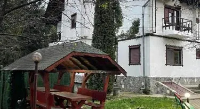 Pensiunea Bianca, Rezervovat Hotel Hotely v Prahova Valley s parkováním, Parkování
