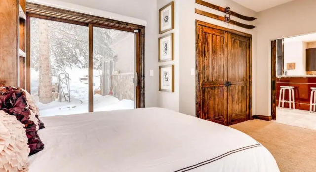 2030 Meadow Brook Lane Unit A, Забронировать Отель Отели Вейл с парковкой, Парковка