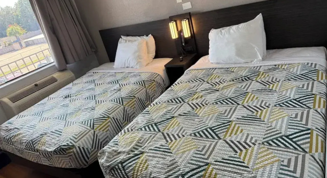 Четырёхместный номер Standard Motel 6 Gulfport, MS Airport
