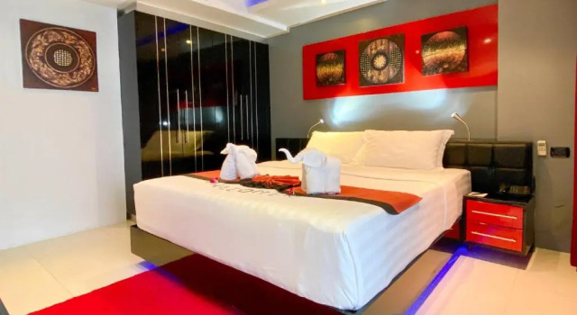 Полулюкс Пентхаус Absolute Bangla Suites