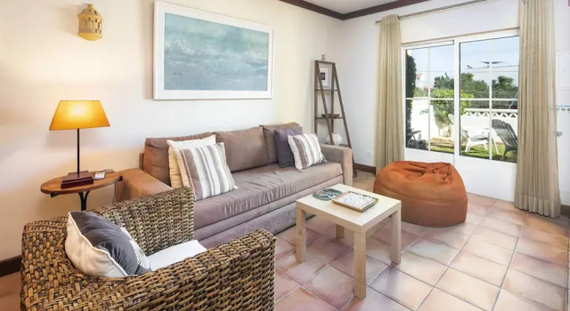 Seaside Apartment in Benagil With Terrace