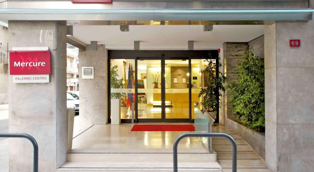 Отель Mercure Hotel Palermo Centro
