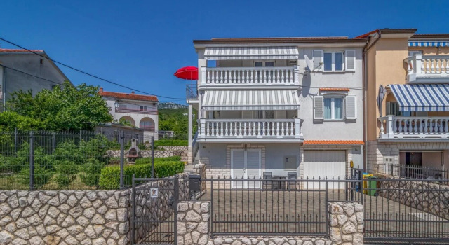Awesome Home in Jadranovo With Wifi and 1 Bedrooms, Забронировать Отель Ядраново Приморско-Горанская жупания