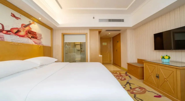Vienna Hotel (Dongguan Huangjiang Metro Station Branch), Boek Hotel Hotels in Guangdong met parkeren, Parkeren