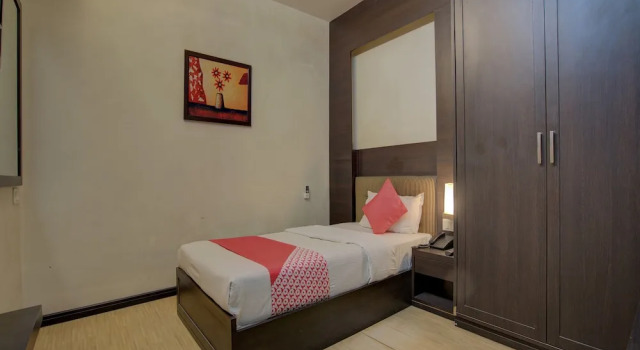 Standard room OYO 26196 Hotel Vip Regency