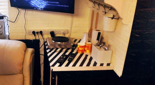 Студия Premium Studios Carmel Market