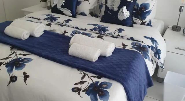 Durban Halaal Accommodation "No Alcohol Strictly Halaal No Parties" Entire Luxury Apartment, 3 Bedrooms, 8 Sleeper, Self Catering "JUST LOCK AND GO"