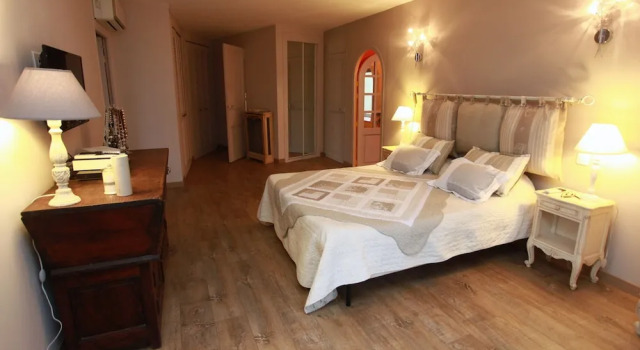 La Pelicane, Rezervasyon Bed and Breakfast Sophia Antipolis havuzlu oteller, Yüzme Havuzu