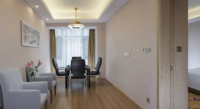 Люкс Vienna International Hotel(Changsha Ningxiang Shifu High Speed Railway Station)