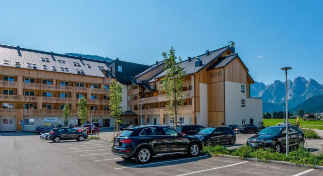 Апартаменты с балконом Charming Apartment in Gosau With Shared Sauna