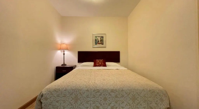 Valhalla Inn, Prenota Hotel New Denver Kootenay Rockies