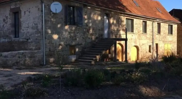 Le Moulin de la Salle, Boek Bed and Breakfast Curemonte 