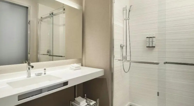 Номер Standard AC Hotel San Rafael Downtown