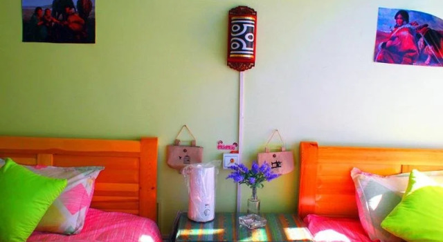 Lhasa Na Li Hostel, Book Hostel / Vandrerhjem Lhasa Xinjiang, nær Ramoche Temple