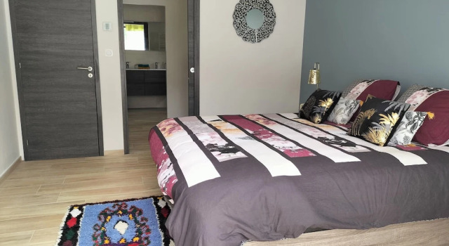 Les garrigues Ensoleillées, Rezervovat Hotel Wellness hotely v Treilles, SPA