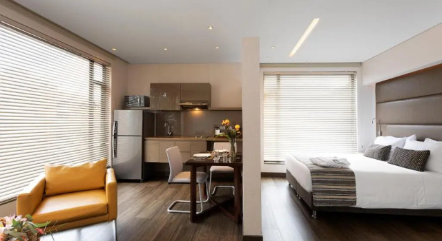 Полулюкс Bs Rosales Hotel And Suites
