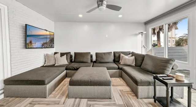 Red Hot Retreat, Rezerwuj Apartament Hotele w Emerald Coast z parkingiem, Parking