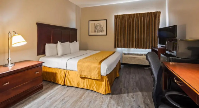 Номер Standard SureStay Hotel by Best Western Orange