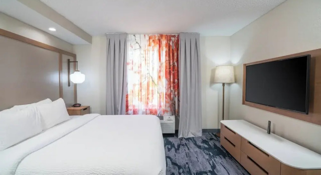Люкс Fairfield Inn & Suites Memphis I-240 & Perkins