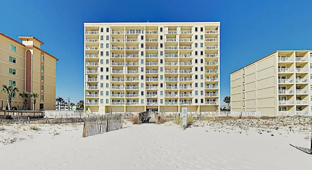 Walk Everywhere! Charming Gulf-view W/ Pool 2 Bedroom Condo, Забронировать Апартаменты/квартира Галф-Шорс Alabama Gulf, рядом с Парк аттракционов Waterville USA