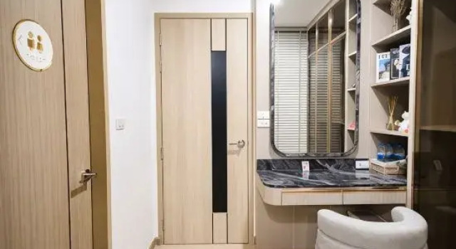 Panita Poolvilla, Rezervovat Hotel Photharam Ratchaburi