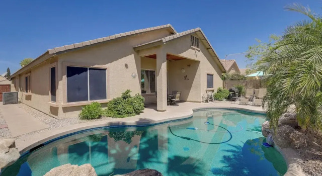 Коттедж Near Golfing: Avondale Home w/ Heated Pool!