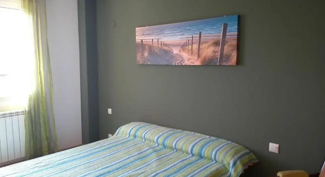 House With 5 Bedrooms in Guardia, With Enclosed Garden and Wifi, Rezerwuj Hotel Hotele w Baskonia z parkingiem, Parking