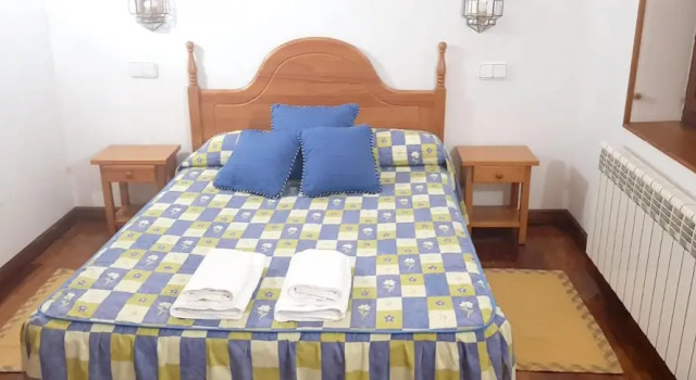House With 4 Bedrooms in Linares, Peñarrubia, With Wonderful Mountain View and Wifi Near the Beach, Prenota Hotel Hotel a Asturie con parcheggio, Parcheggio