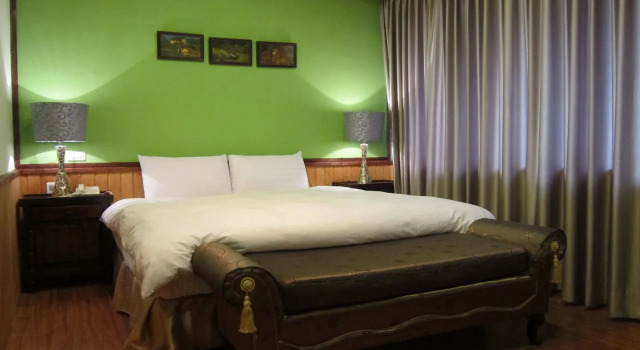 Swallow Castle, Book Hotel P'ing-yen-shan Taichung Municipality