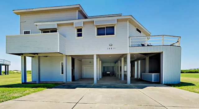 18811 W De Vaca Home 4 Bedrooms 4.5 Bathrooms Home