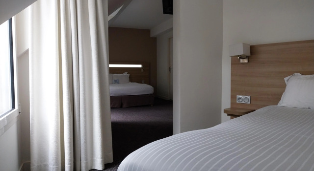 Трёхместный номер Superior Kyriad Hotel Laval