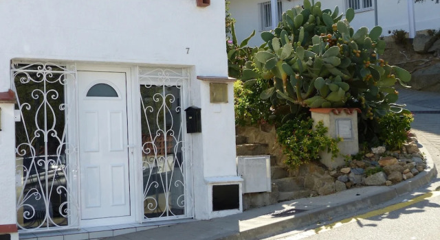 House With one Bedroom in Roses, With Wonderful sea View, Furnished Terrace and Wifi Near the Beach