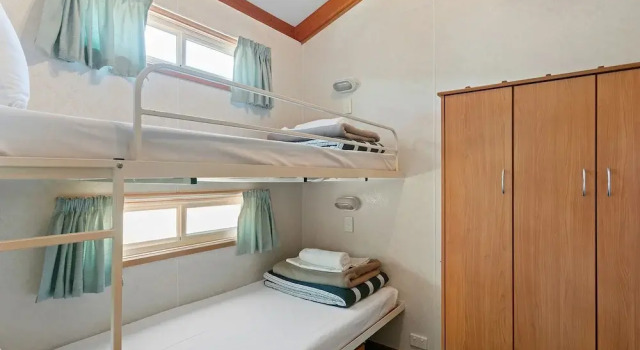 Номер Standard с 3 комнатами с балконом BIG4 Moama Holiday Park