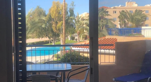 Stylish 2 bedroom apartment with seaviews in King's Palace, Boek Appartement Hotels in Paphos met parkeren, in de buurt van Faros Beach, Parkeren