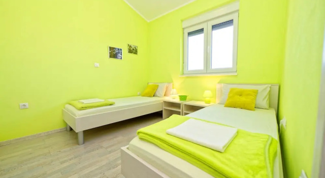 Apartment Hennion / Two Bedrooms A1 Leona