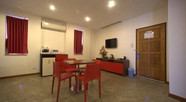 Люкс J2 Hotel