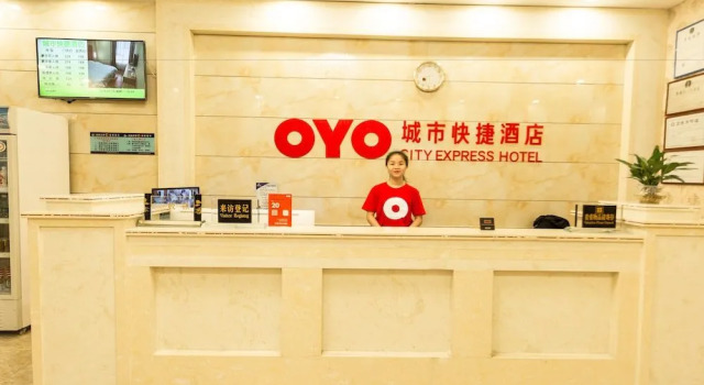 OYO 8011 Hotel